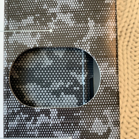 IPhone 14 Pro Digital Camo Case - Picture 3 of 3